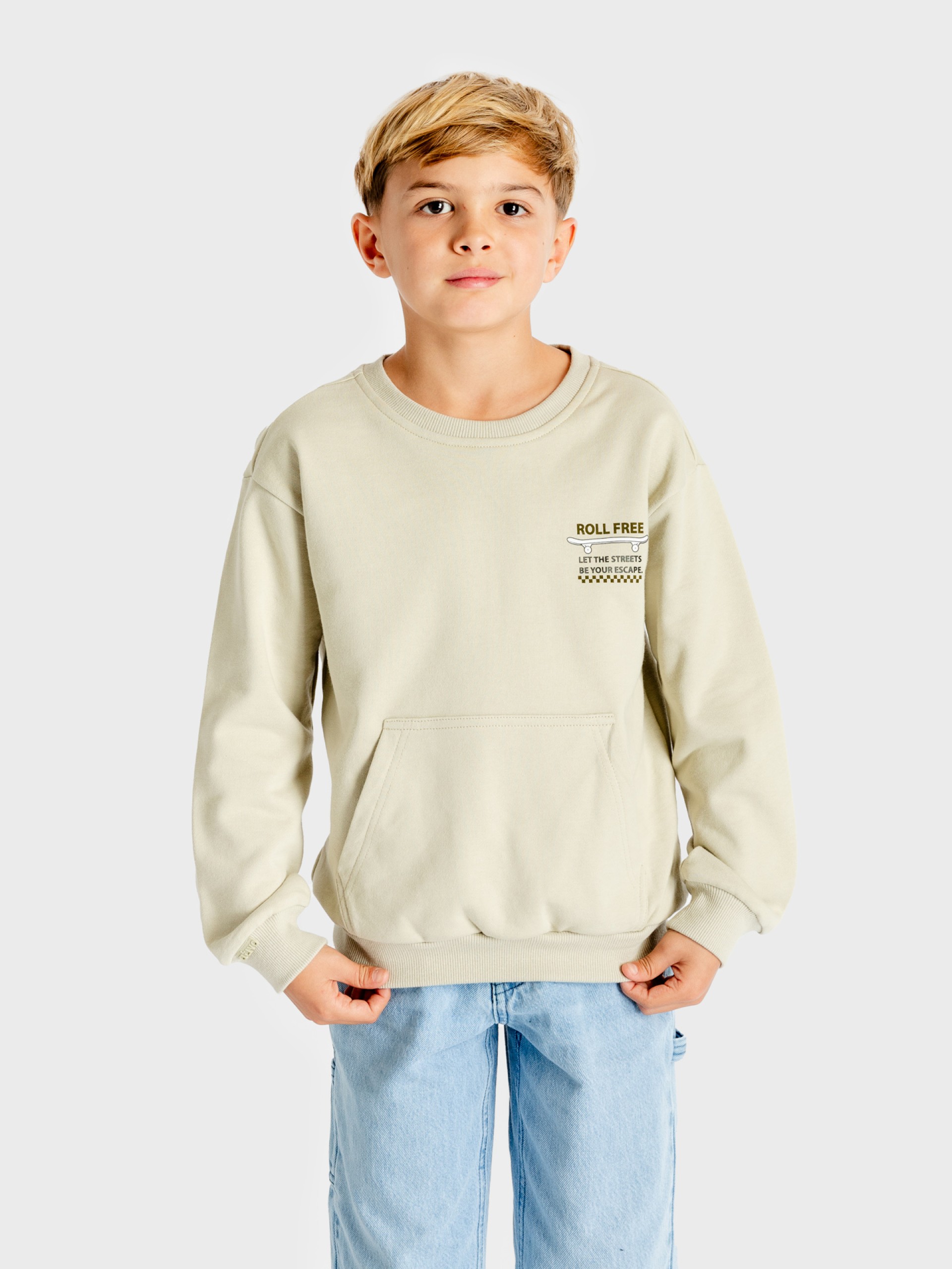 1753787157_8f96e29251ae9bb995cefc532e0d2534 Sweat sem Capuz Menino - Image 1