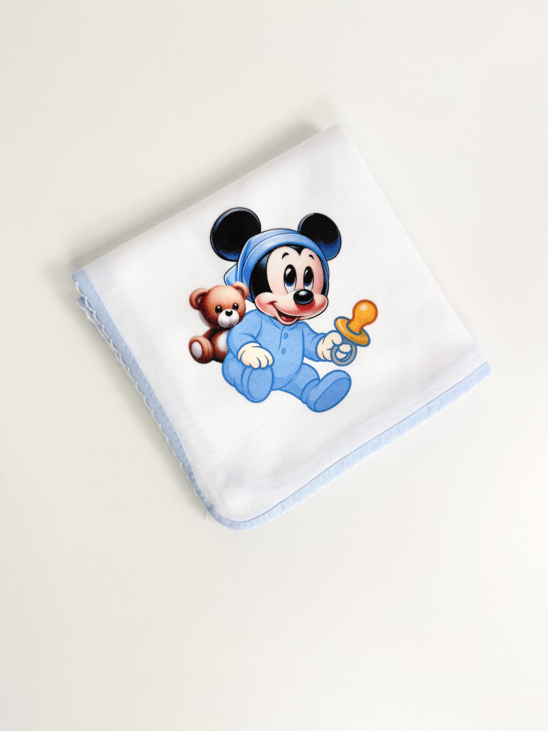 IMG_8772 Fralda Bordada Mickey - Image 1